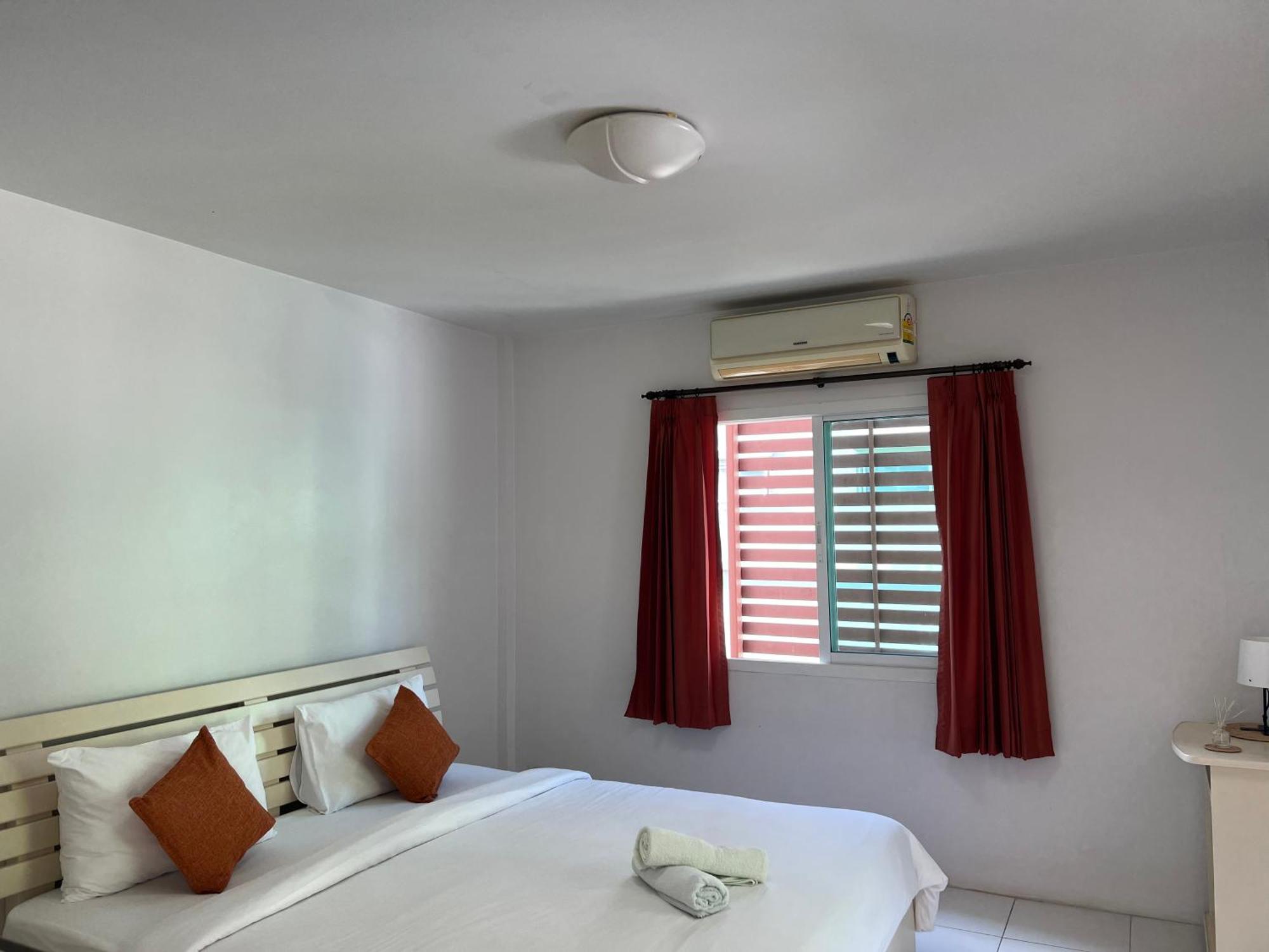 The 4 Blocks At Kata Noi Hotel Exterior photo